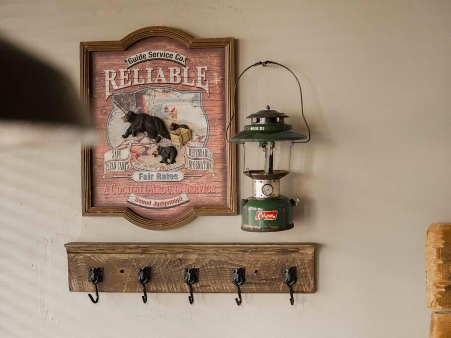 Stonegate Lodge King Bed Wifi Roku Tv Salt Water Pool Room #203 Eureka Springs Ngoại thất bức ảnh